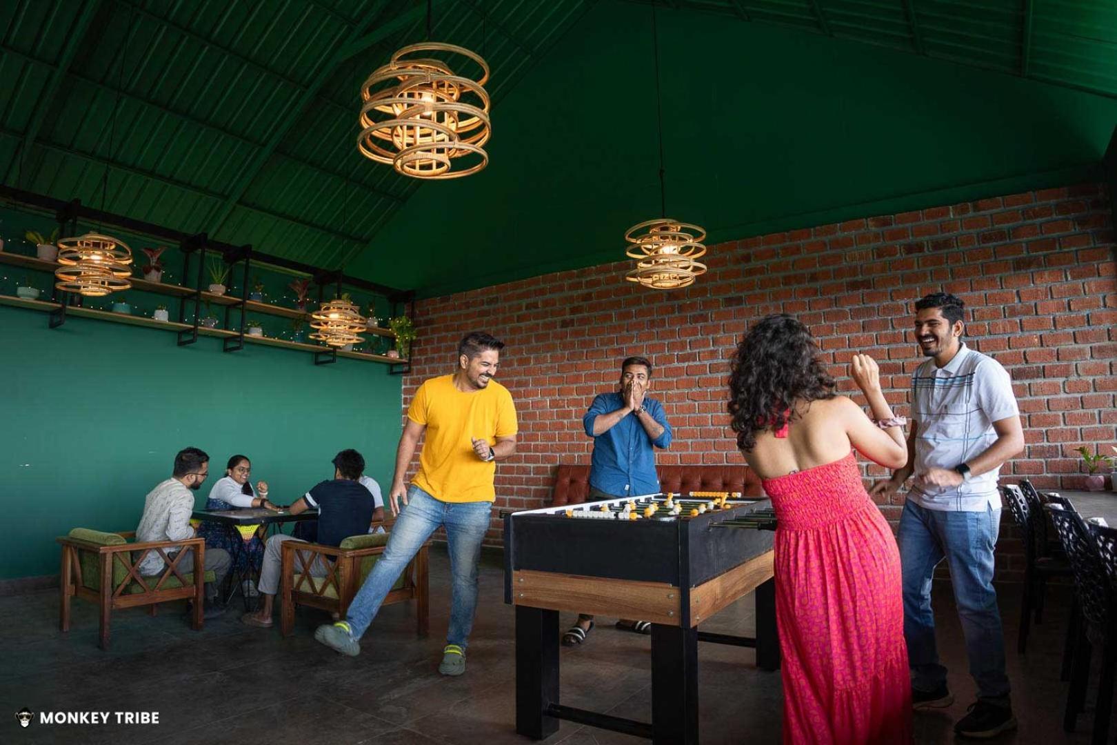 Monkey Tribe Munnar Hostel ภายนอก รูปภาพ